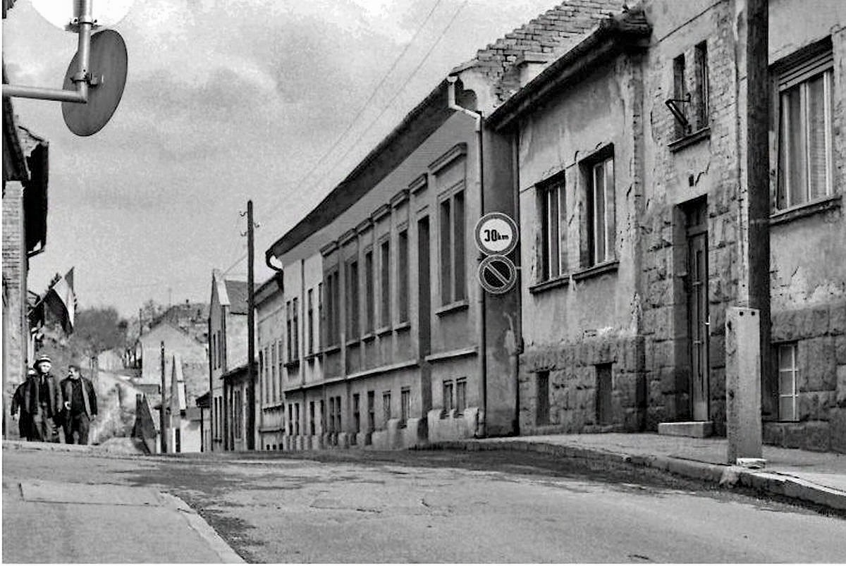 Pécs, Aradi